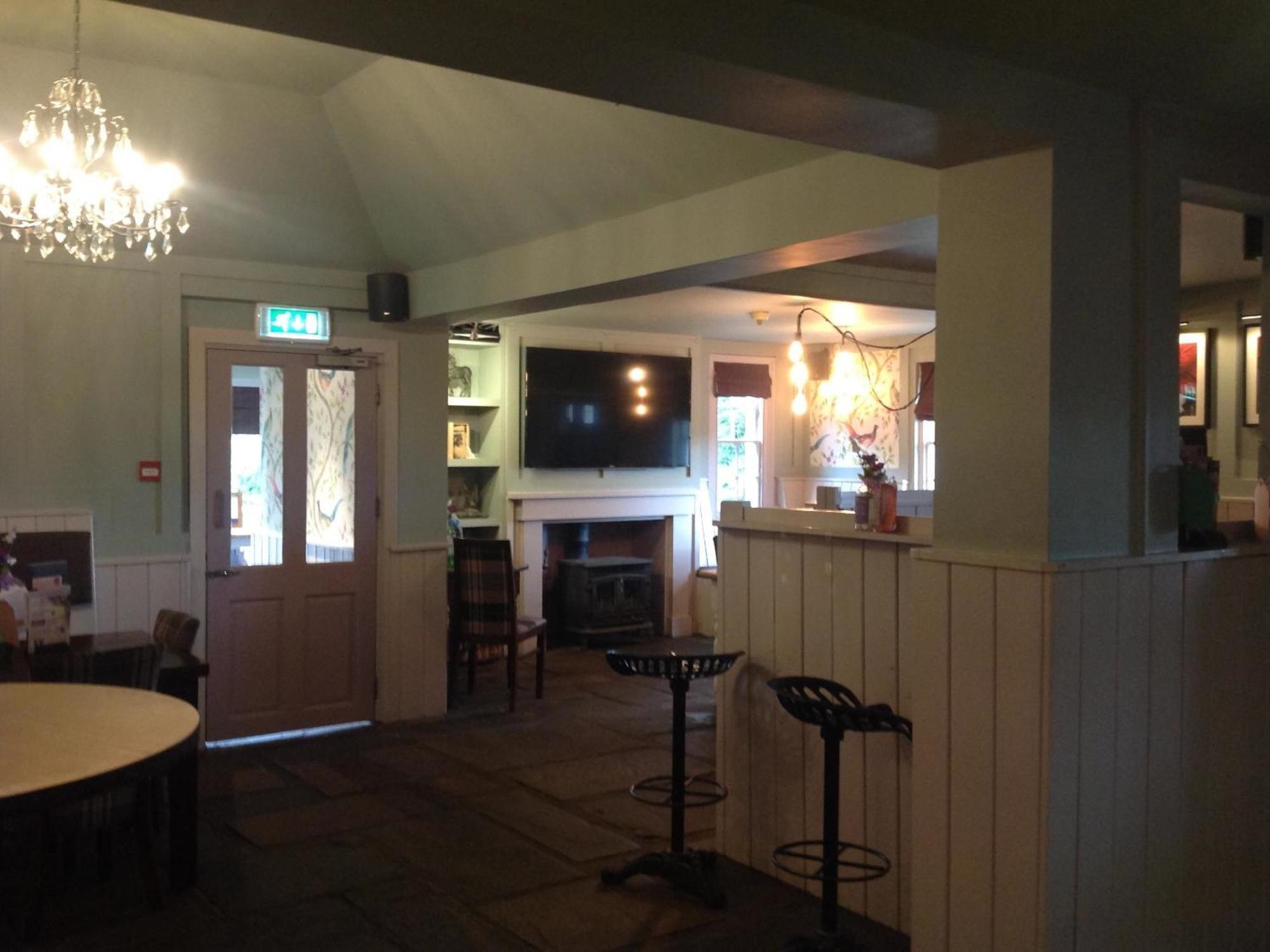 The Old Red Lion Inn Horseheath Екстериор снимка